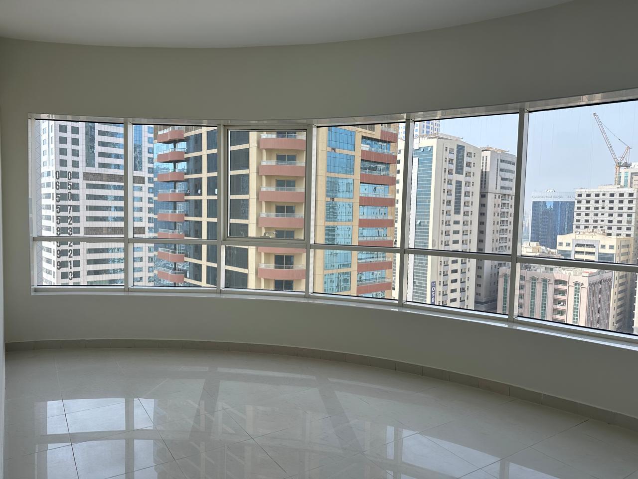 3-bedroom apartment with a living room in Al Khan, 4 bathrooms, free air conditioning, gym, swimming pool and parking, spacious areas and payment faci