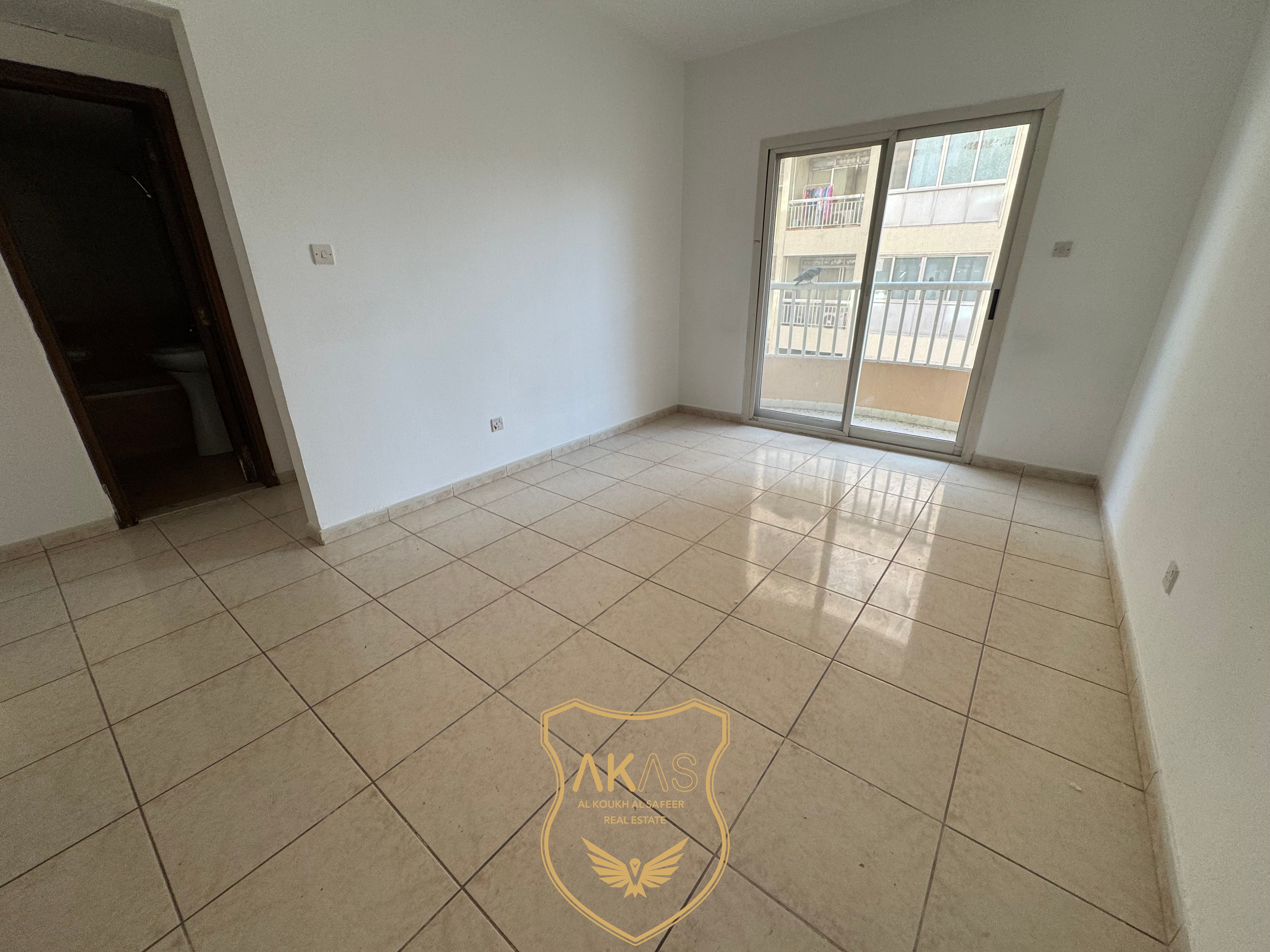 Well-Maintained 1 BHK for Families | Central Gas | Near All Facilities