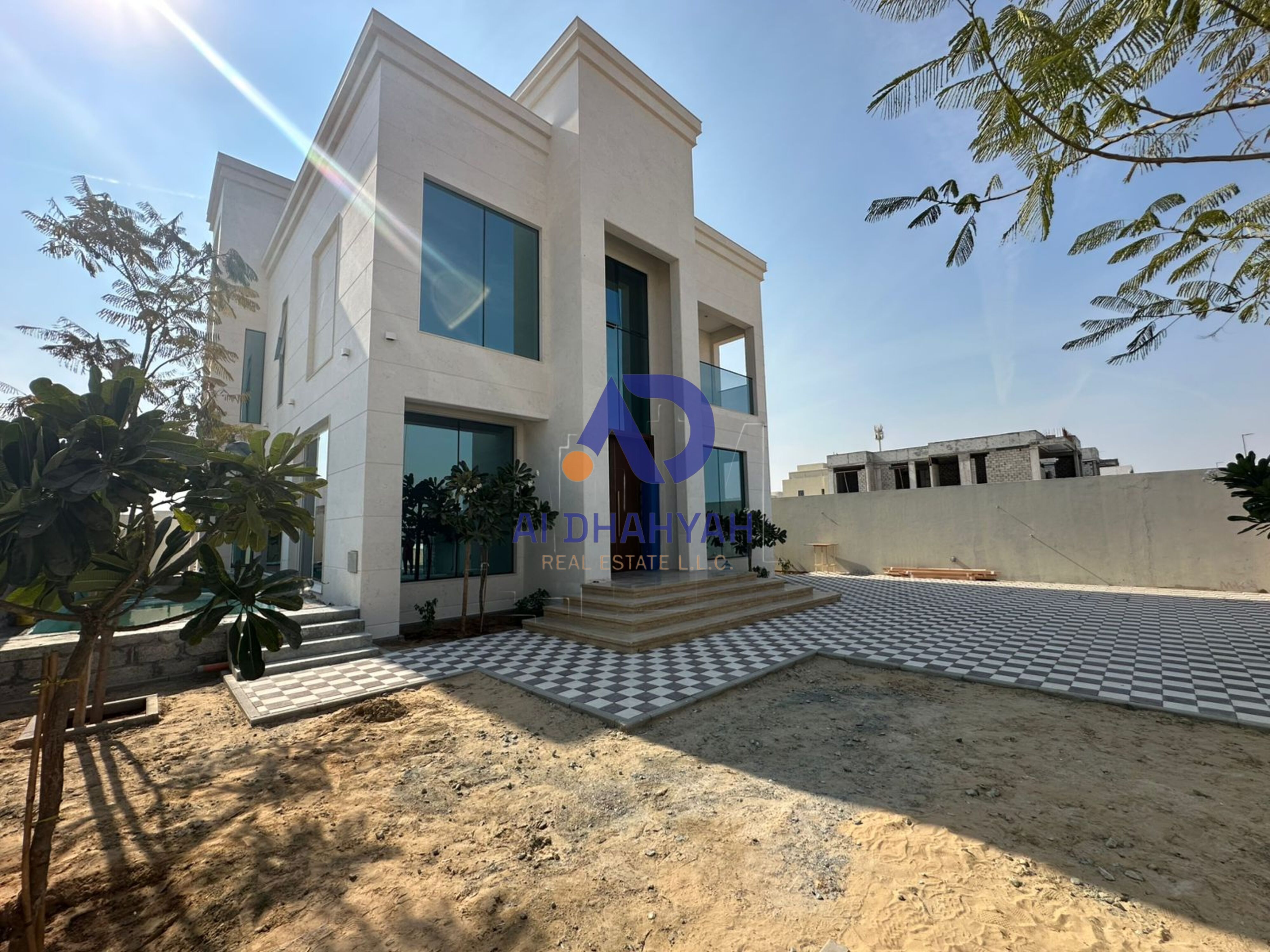 Super deluxe villa with a swimming pool in a prime location opposite the palaces