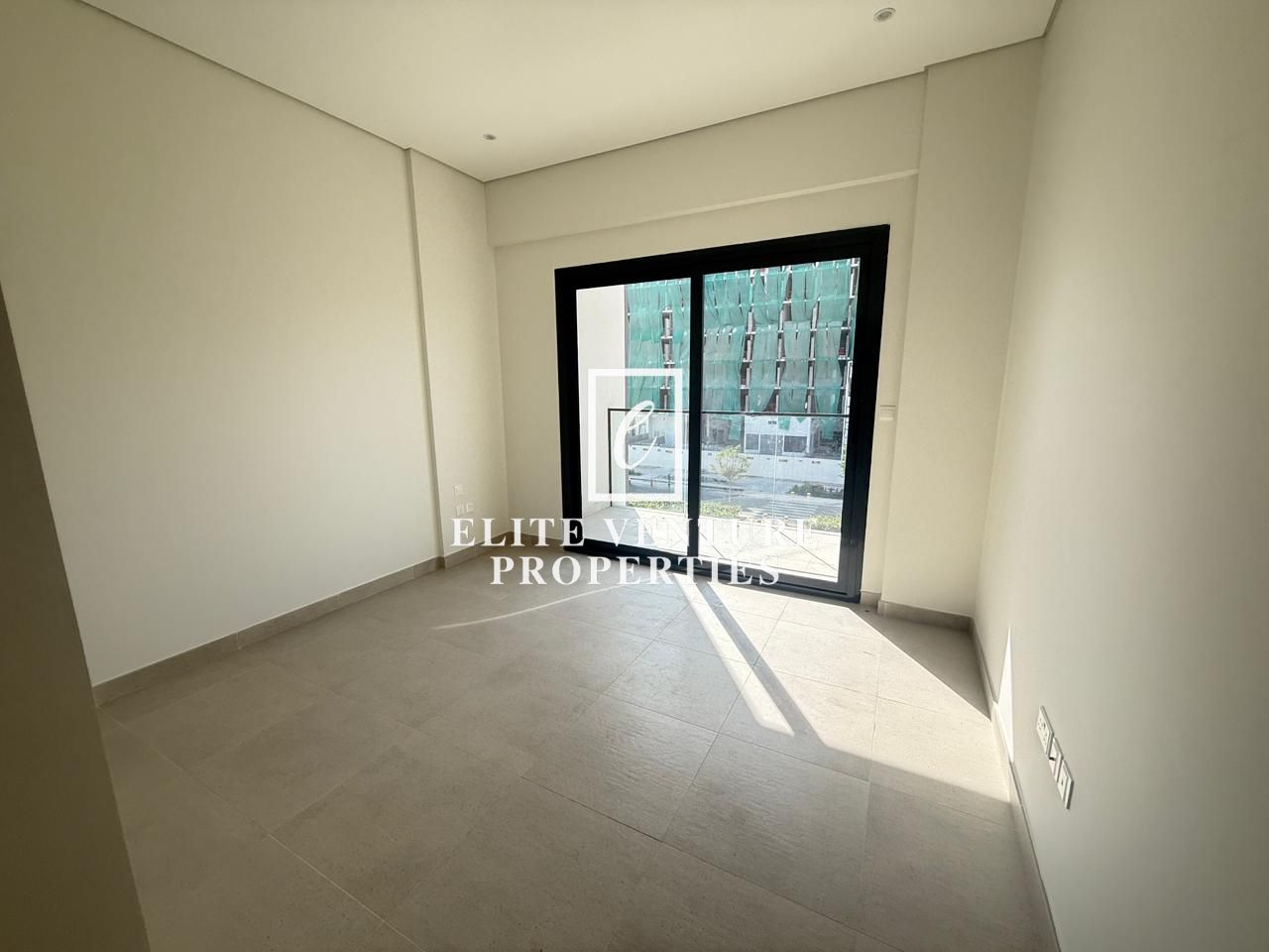 VACANT | SPACIOUS 2 BEDROOM |...
