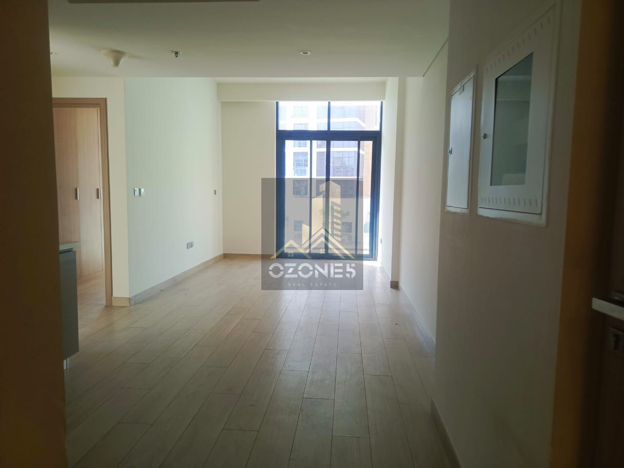 Chiller Free, Boulevard View, Ready 2 Move In