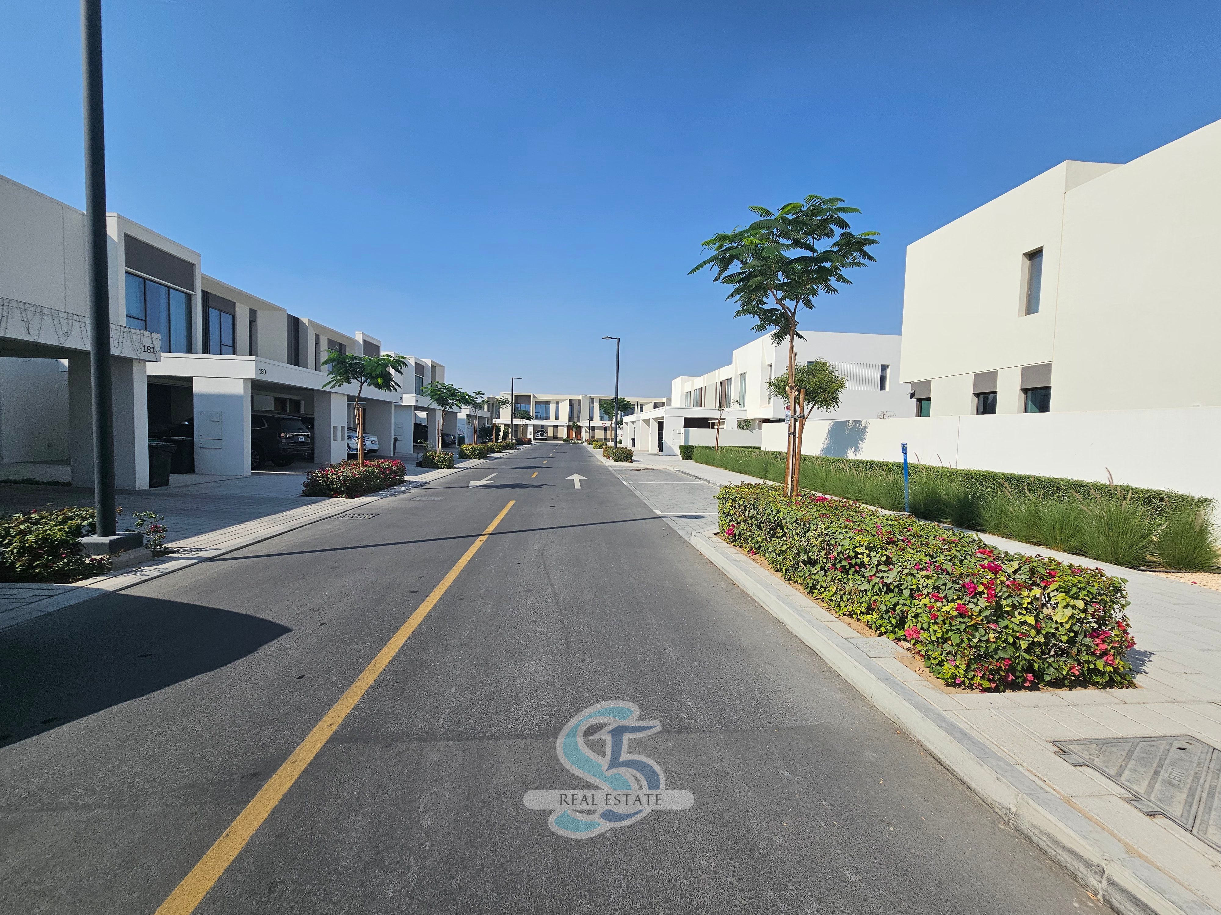 BRAND NEW | PARK FACING | CLOSE TO GYM/POOL