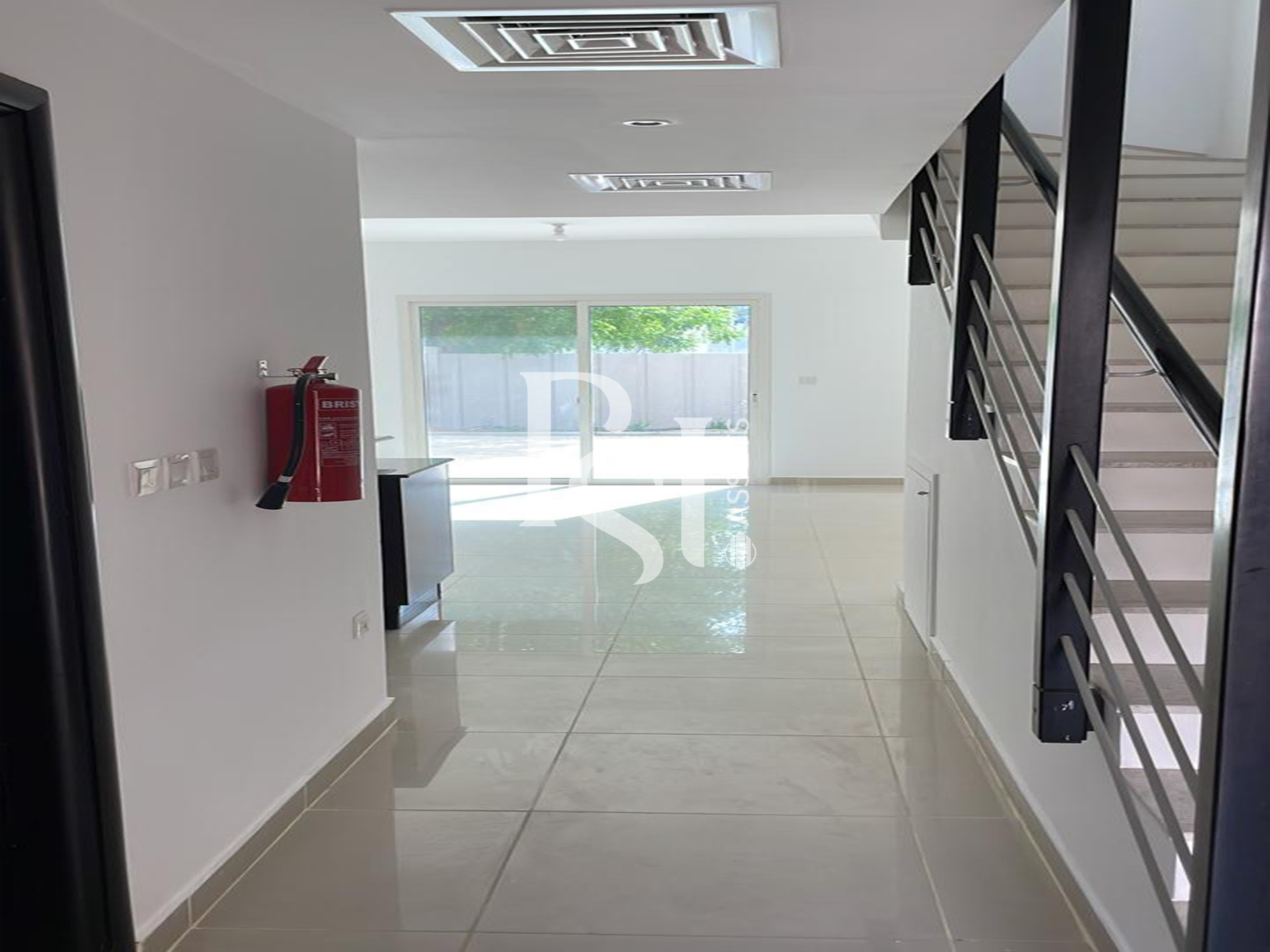 Elegant Villa | Terrace | Prime Location