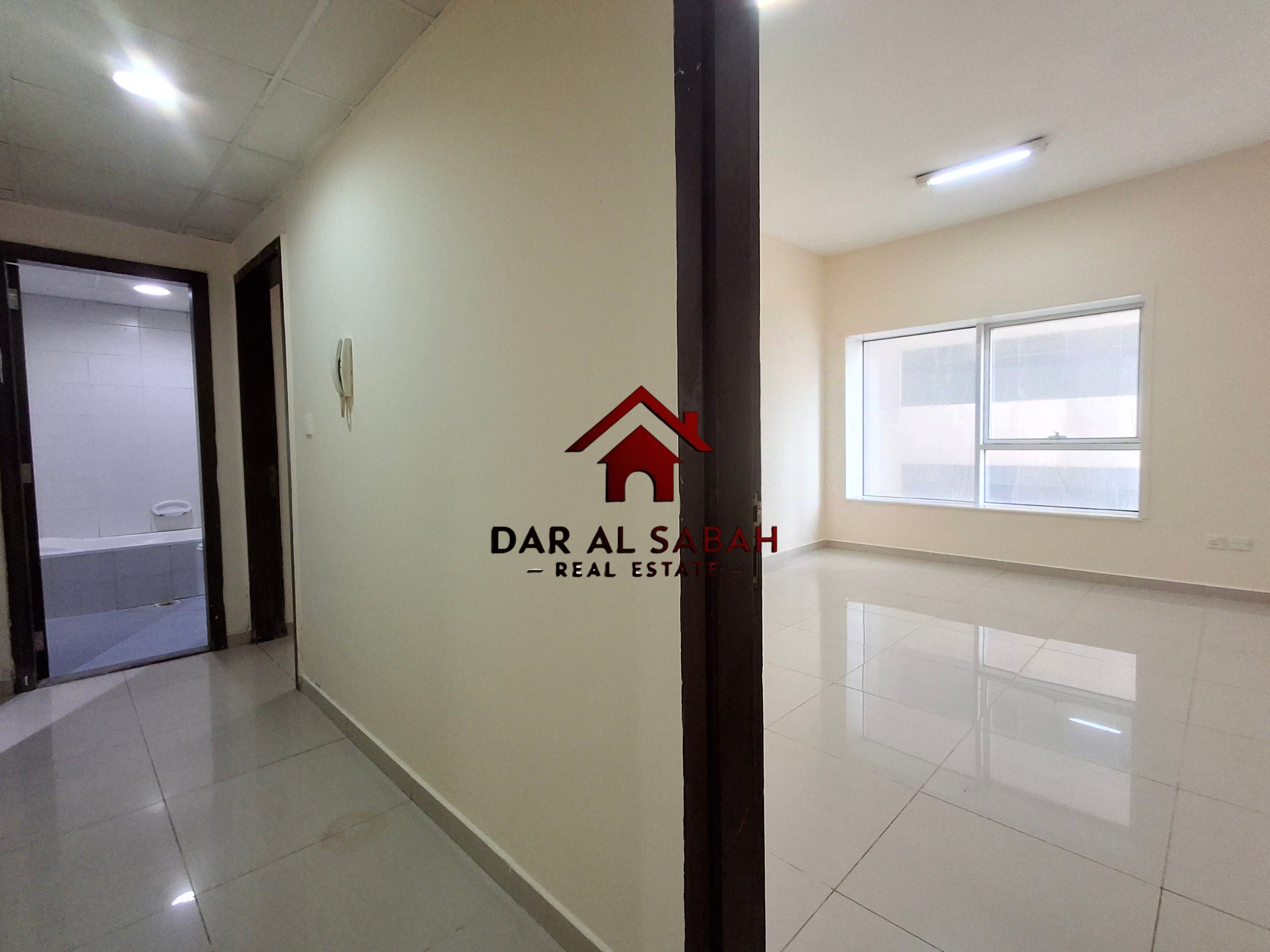 SPECIOUS 1BHK•36K WITH ONE CHEQUE PAYMENT•FRONT RTA BUS STOP F22 F24•DUBAI BORDER