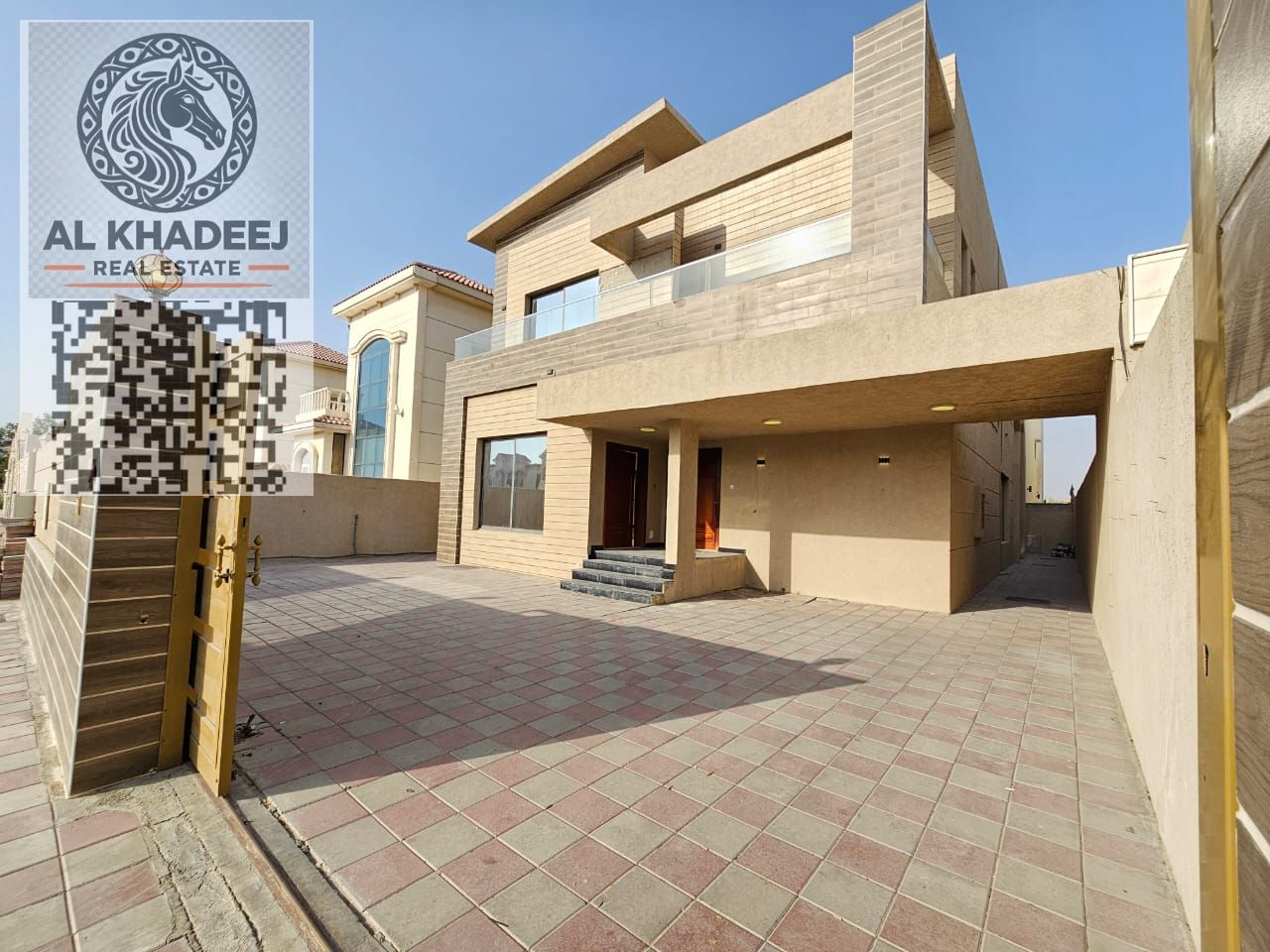 Luxury villa with 5 bedrooms and a maid's room, very spacious, in Al Rawda 2 area, close to all services and with easy access to Dubai and Sharjah.