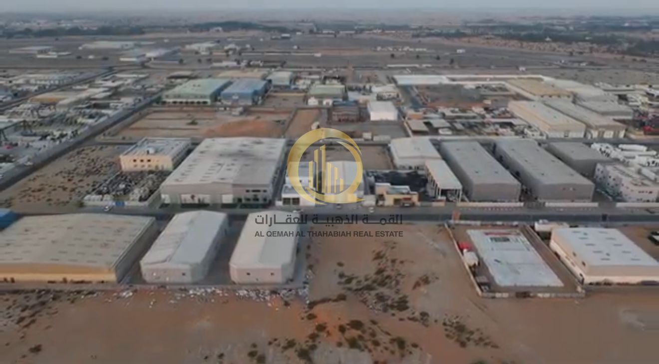 For sale: industrial land in the heart of the scrap area in the Emirates Industrial City, with a very prime area of 17,000 sq. ft. , easily accessible