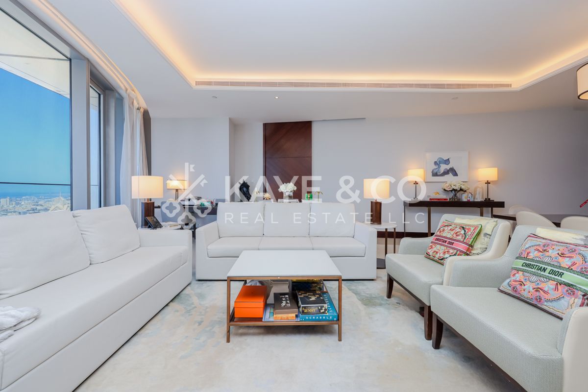 EXCLUSIVE!! Vacant | High Floor | 2 Entrance