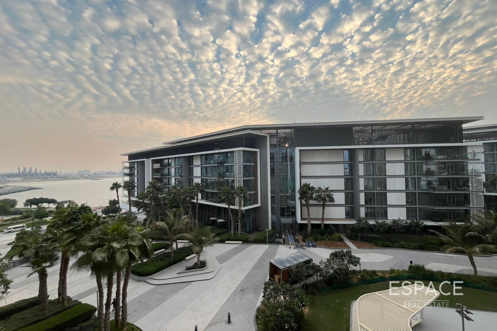 Great ROI | Fully Upgraded | Sea Views