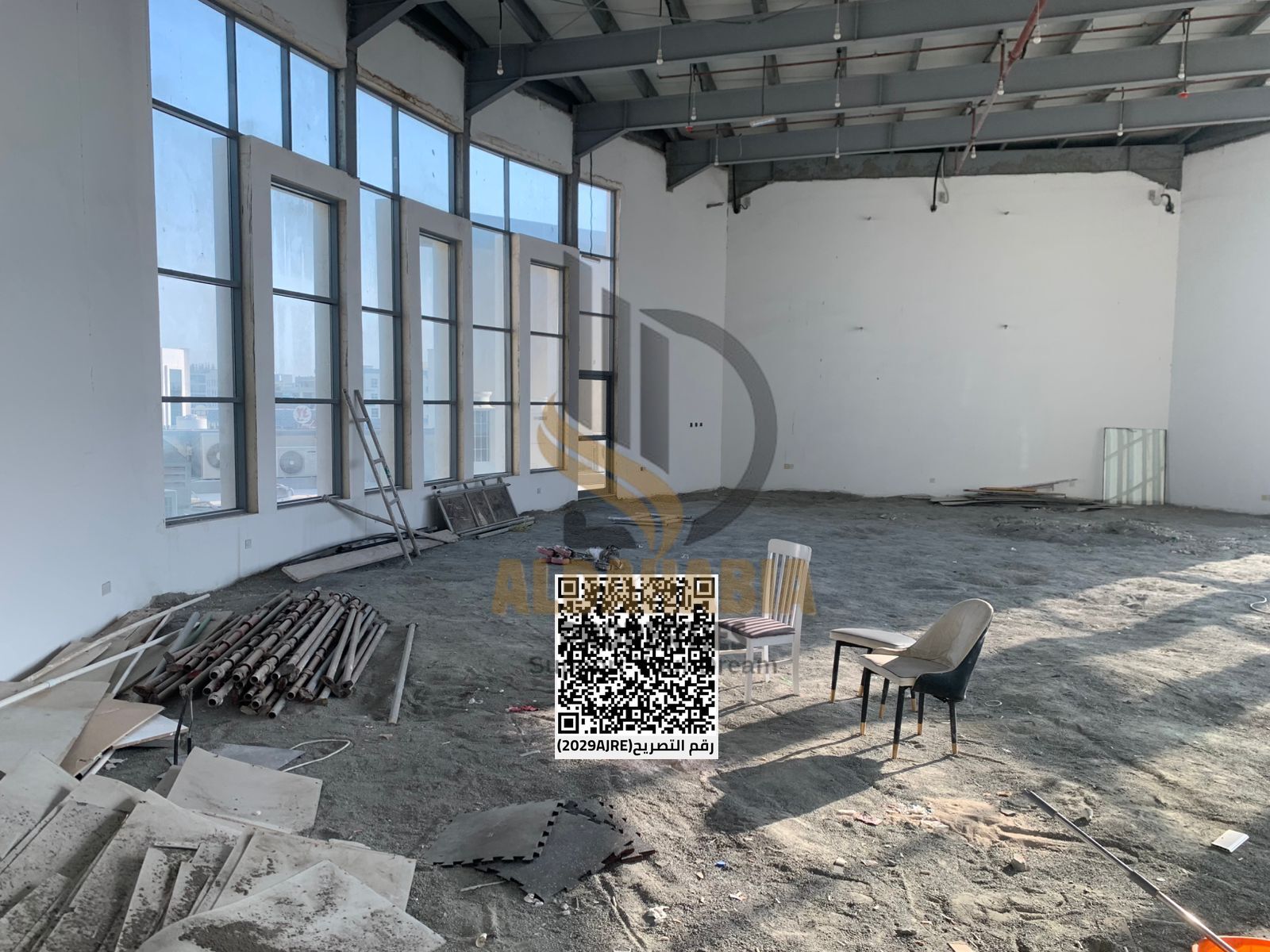 Spacious Commercial Shop for Annual Rent – Al Rawda, Ajman Location: Directly on Sheikh Ammar Street, inside a vibrant and well-known commercial m