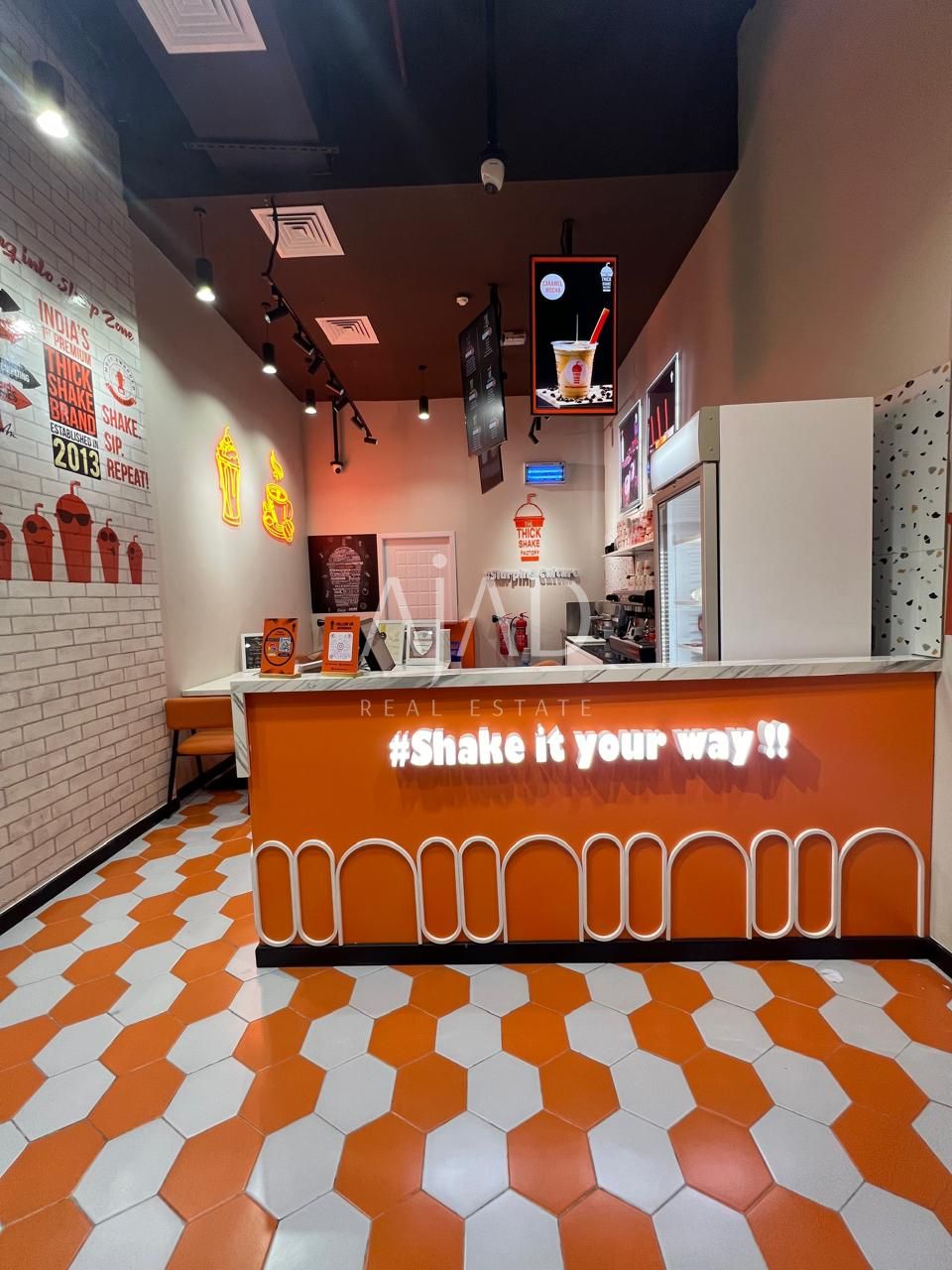 RUNNING CAFETERIA | RETAIL SPACE IN JVC | READY BUSINESS | PRIME LOCATION
