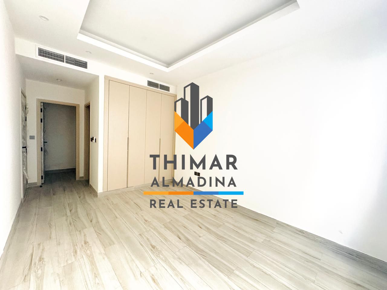 Midfloor | Open Layout | Smart Space