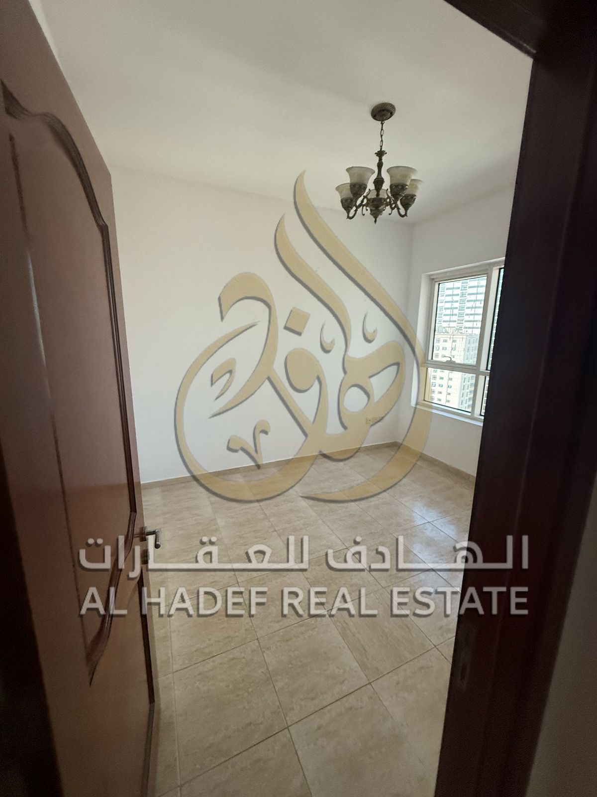 For rent in Sharjah, Al Taawun area: 3 bedrooms and a living room. Annual payment in 4 or 6 cheques. Includes gym, free swimming pool, free parking, a