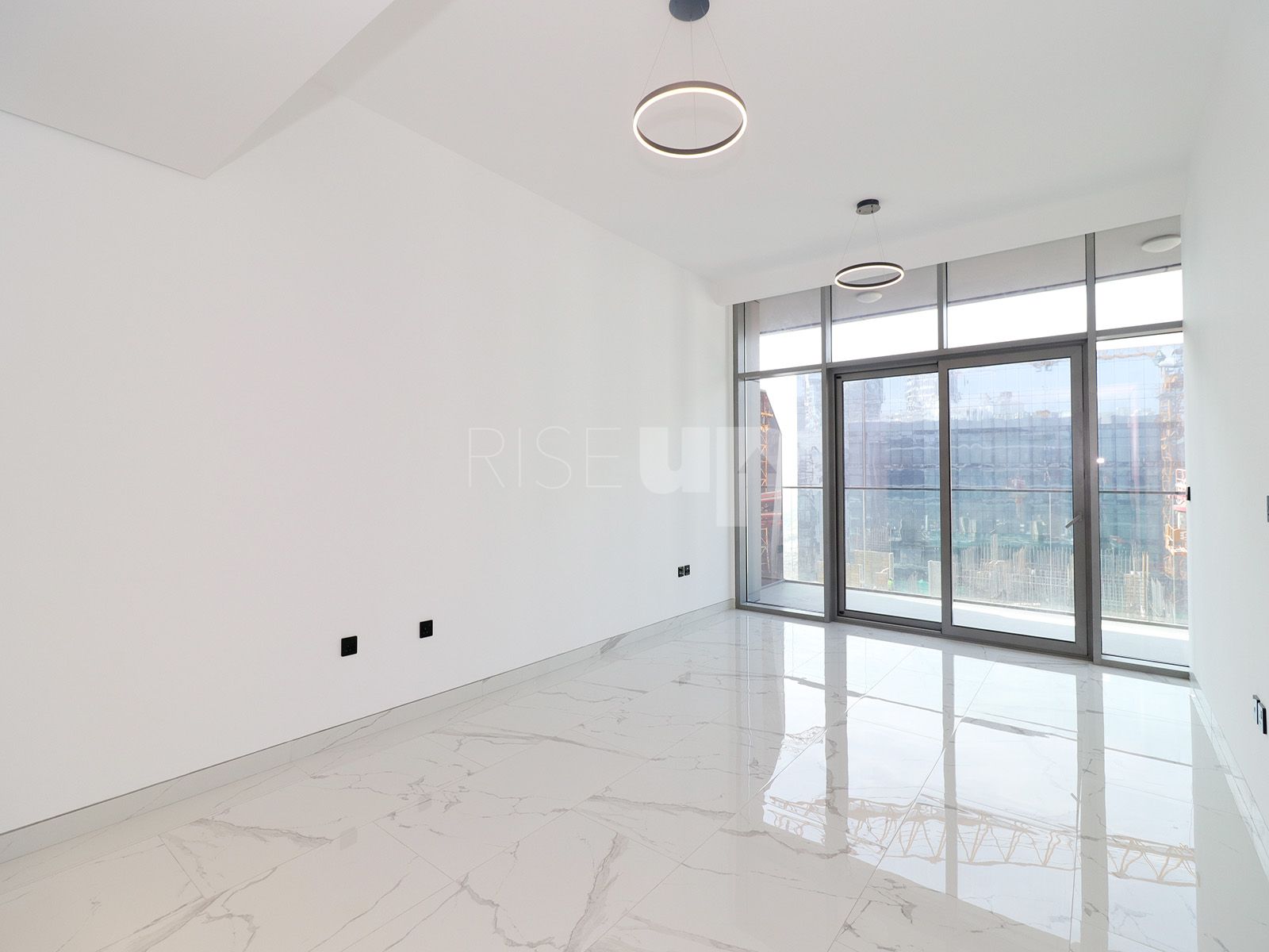 Luxurious Lifestyle | Ready to Move | Best Price