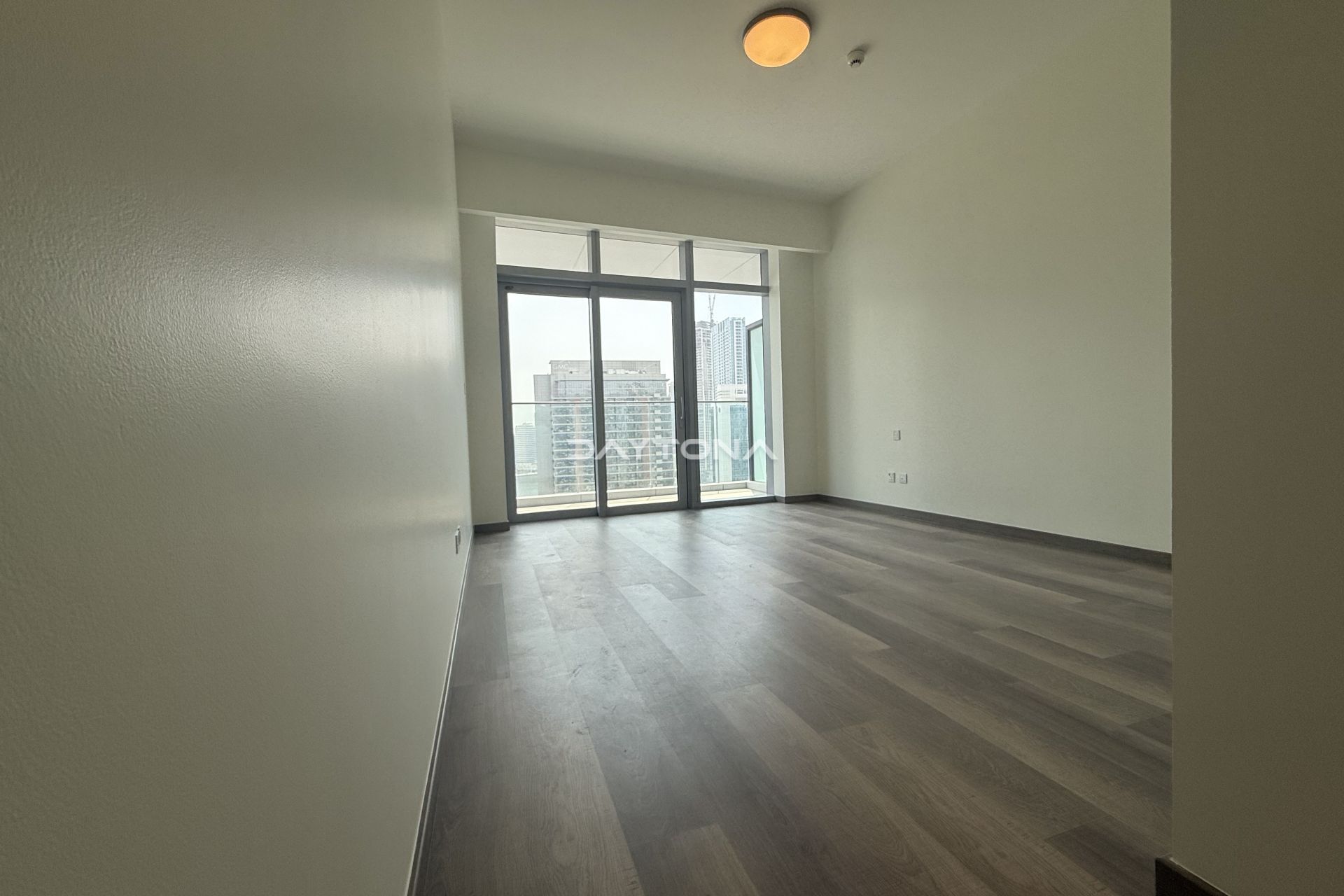 LUXURY FINISHING | CANAL VIEW | STUDY ROOM