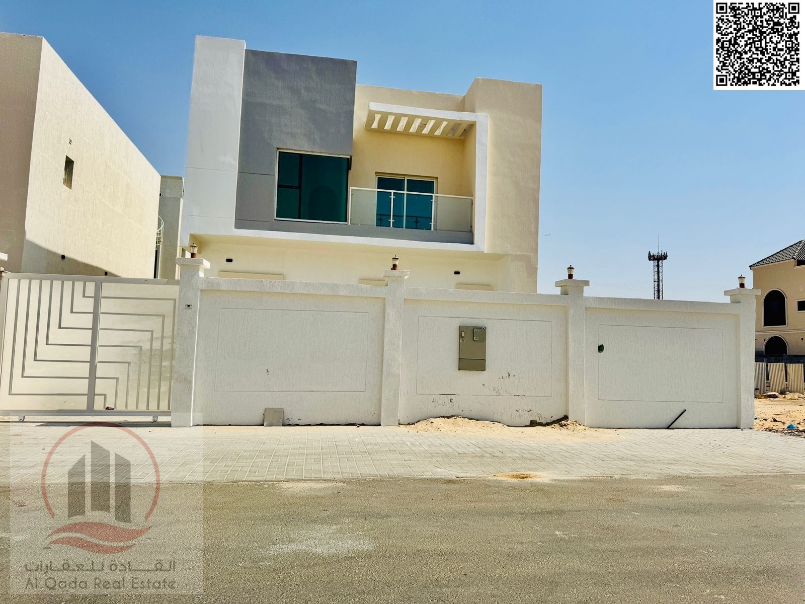 Villa for rent in Ajman, Al Helio area, 5 bedrooms, majlis and hall, excellent location, with electricity and air conditioning.