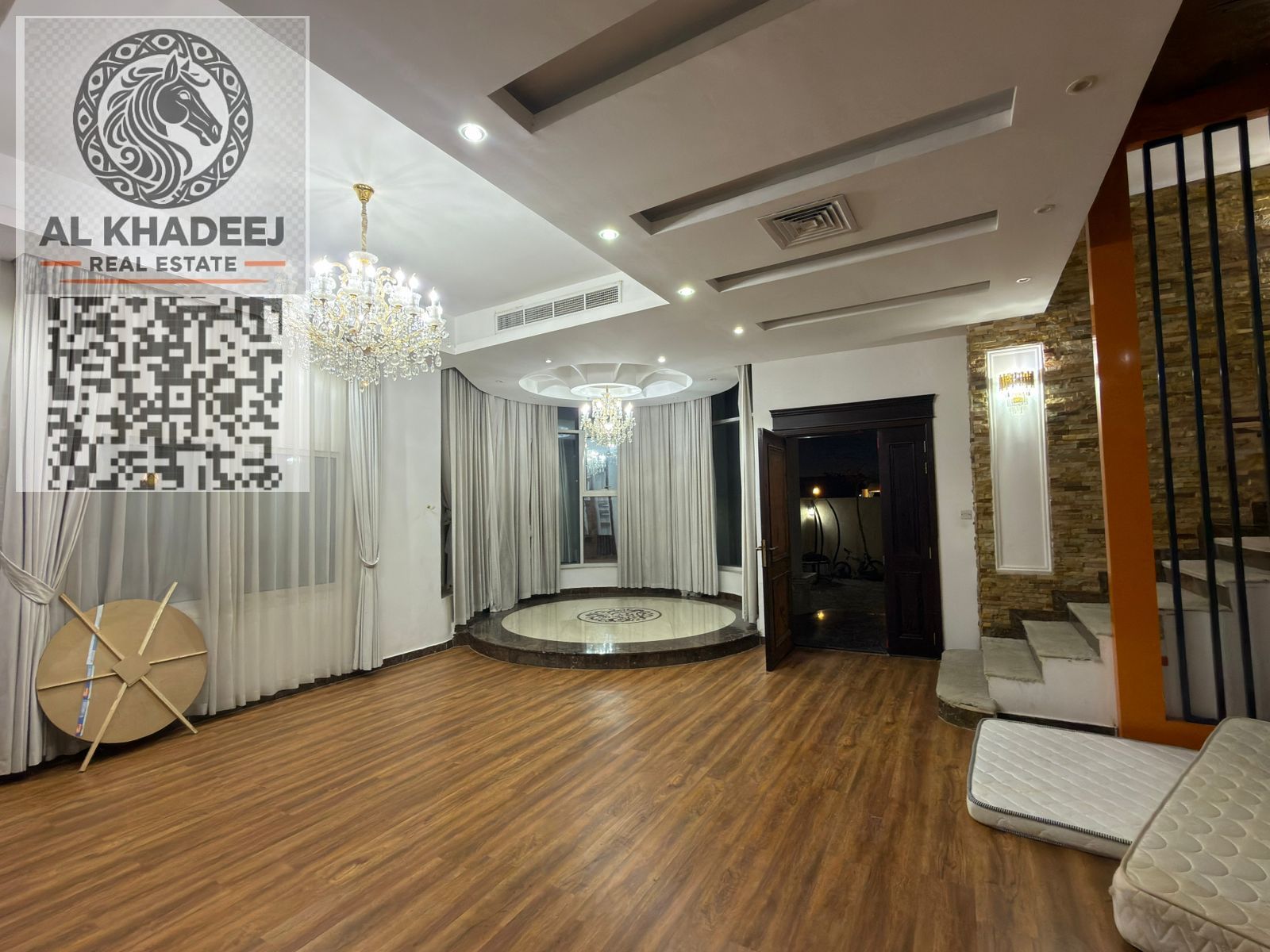 Corner villa, excellent location, luxurious finishes, and huge space for annual rent in Al Muwaihat