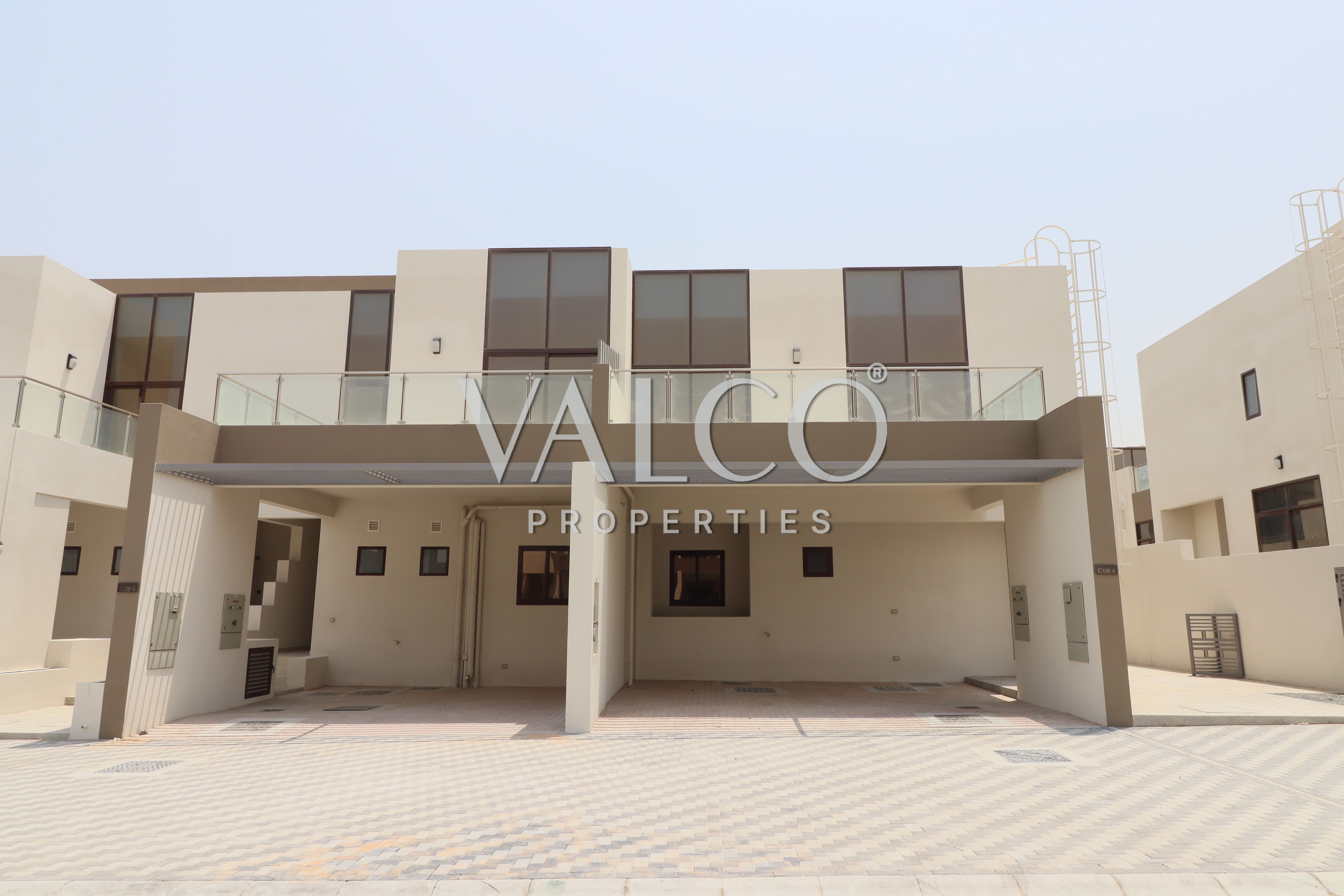 Vacant | Single Row | Middle Unit