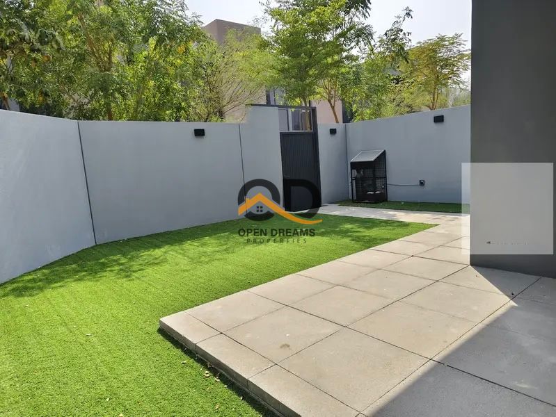 Corner Unit|3BR With Ready Garden+Maidroom