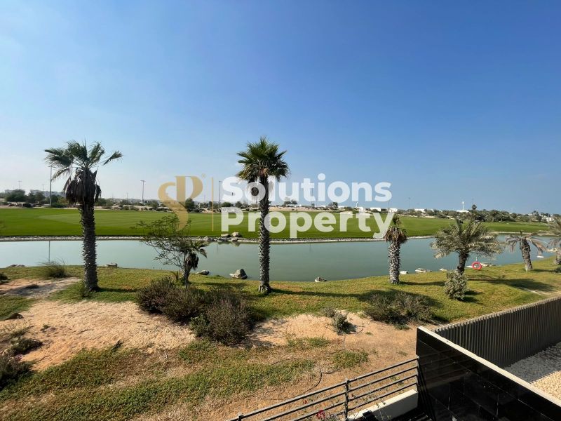 Luxury 4BR+M | 1st Row Golf | Very Prime Location