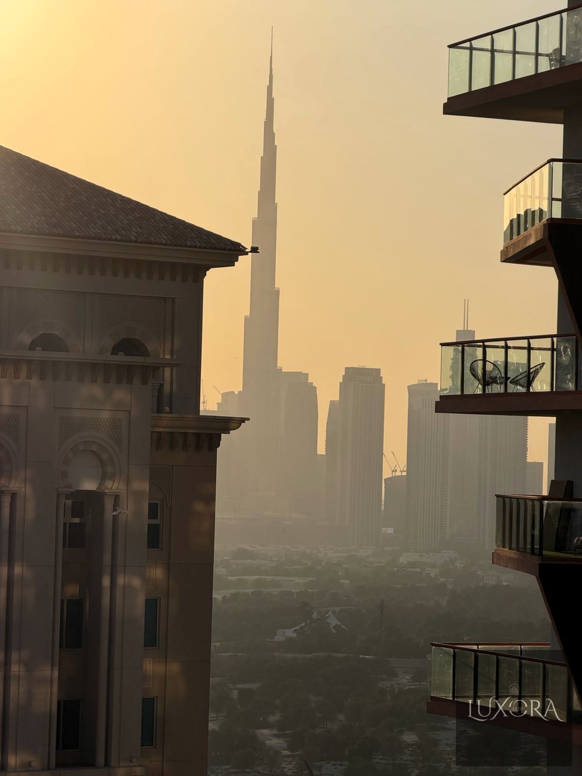 Modern High Floor 1BR | Burj Khalifa View | Near Downtown