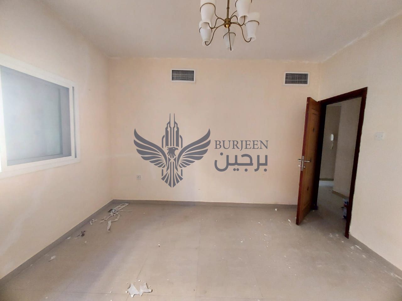 Elegant 1 BHK in a Quiet Building with central ac