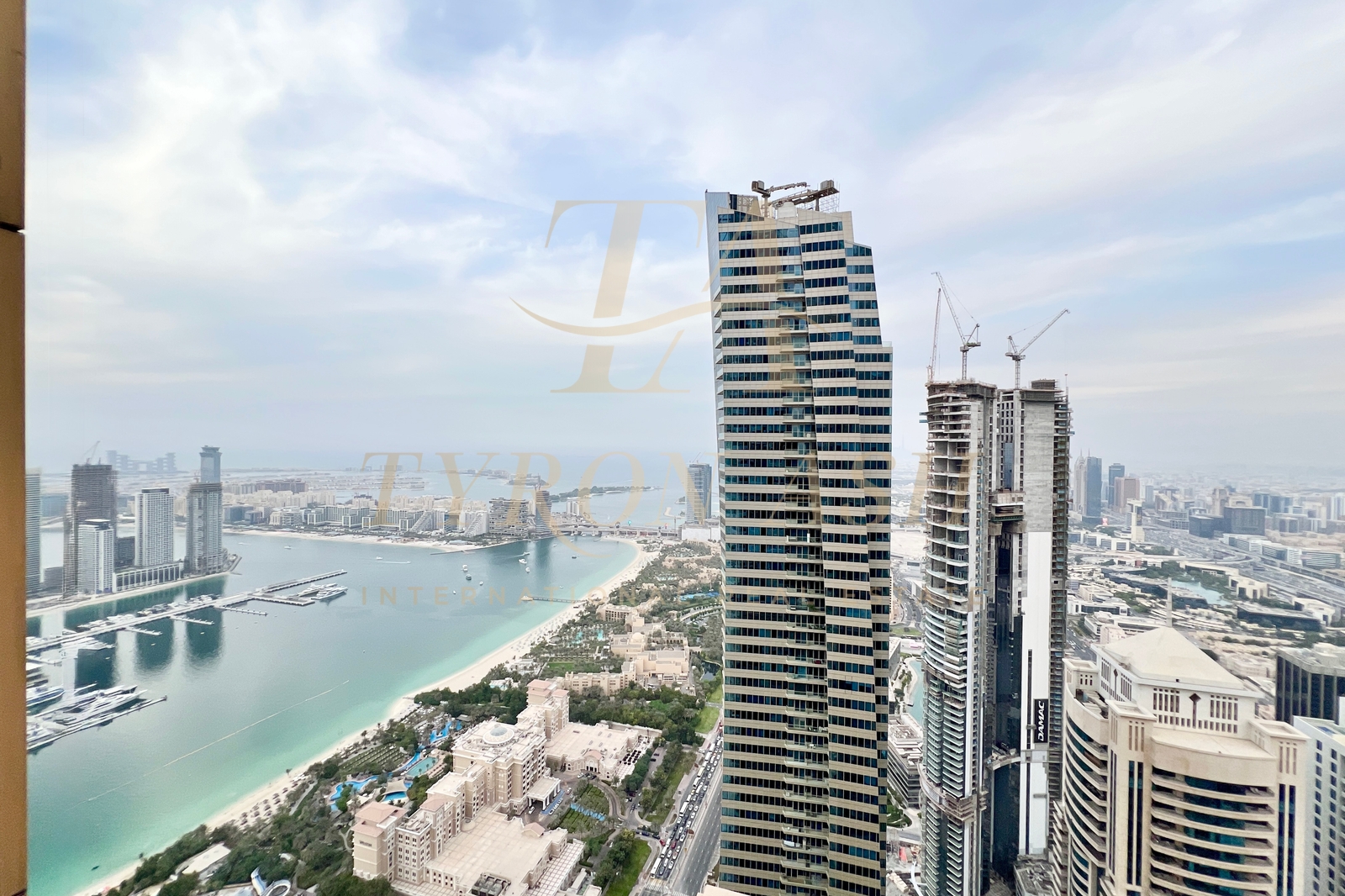 SPACIOUS | HIGH FLOOR | PALM VIEWS