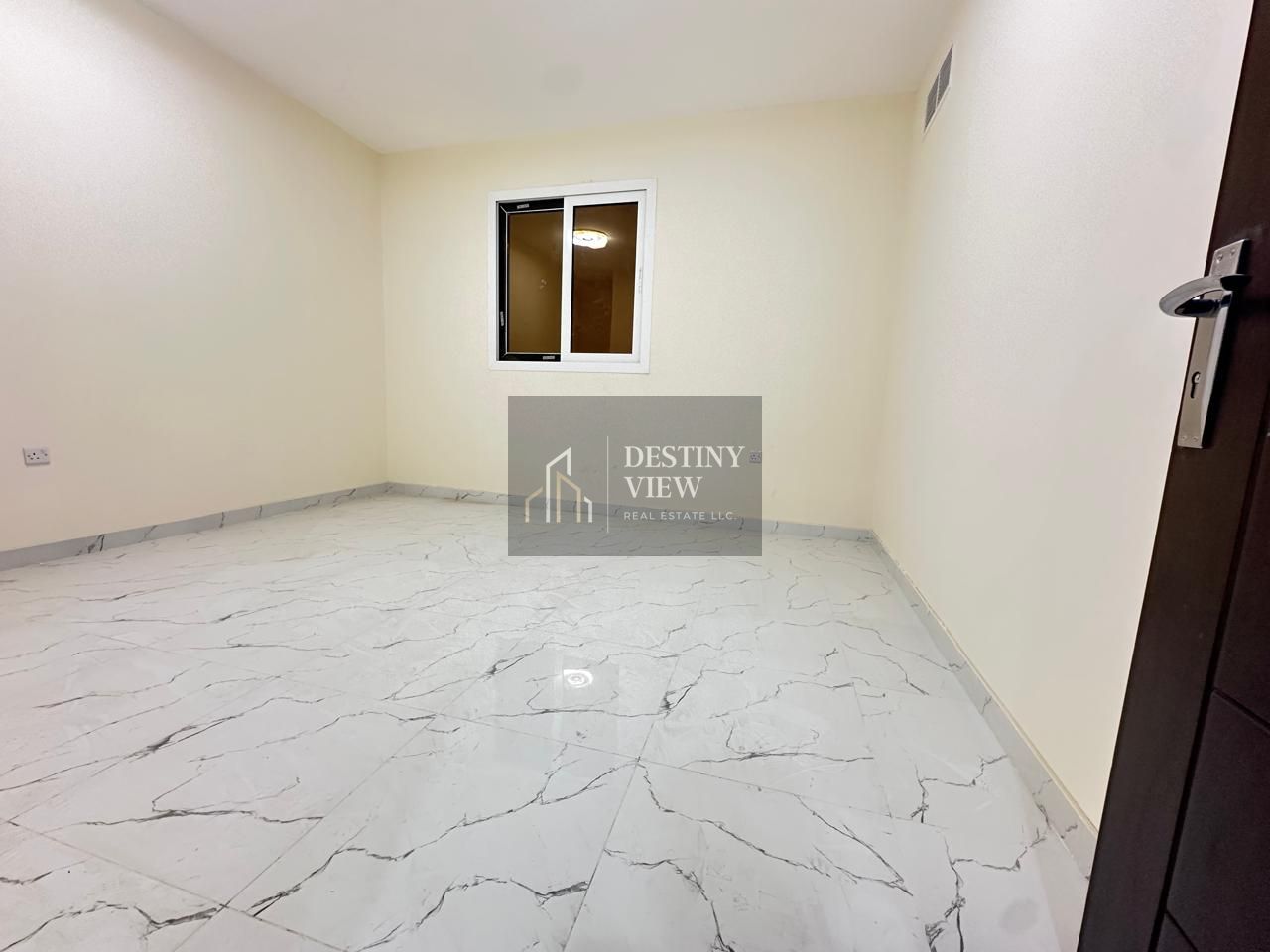 Brand New lavish 1bhk fully family building