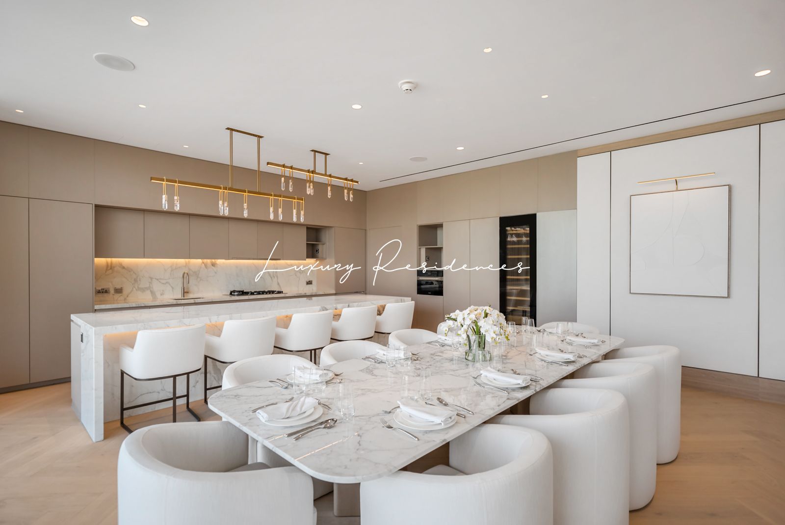 **Elegant Ultra Luxury Turnkey Mansion**