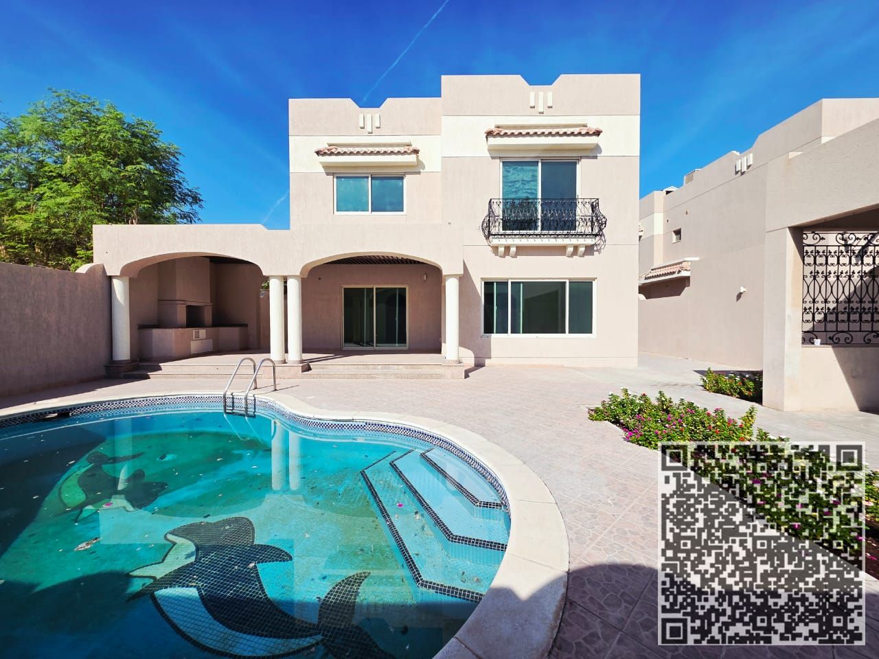 SPECIOUS BEAUTIFUL WITH BIG SWMMING POOL 5 MASTER BEDROOMS VILLA AVAILBLE FOR RENT IN AL SHARQAN SHARJAH