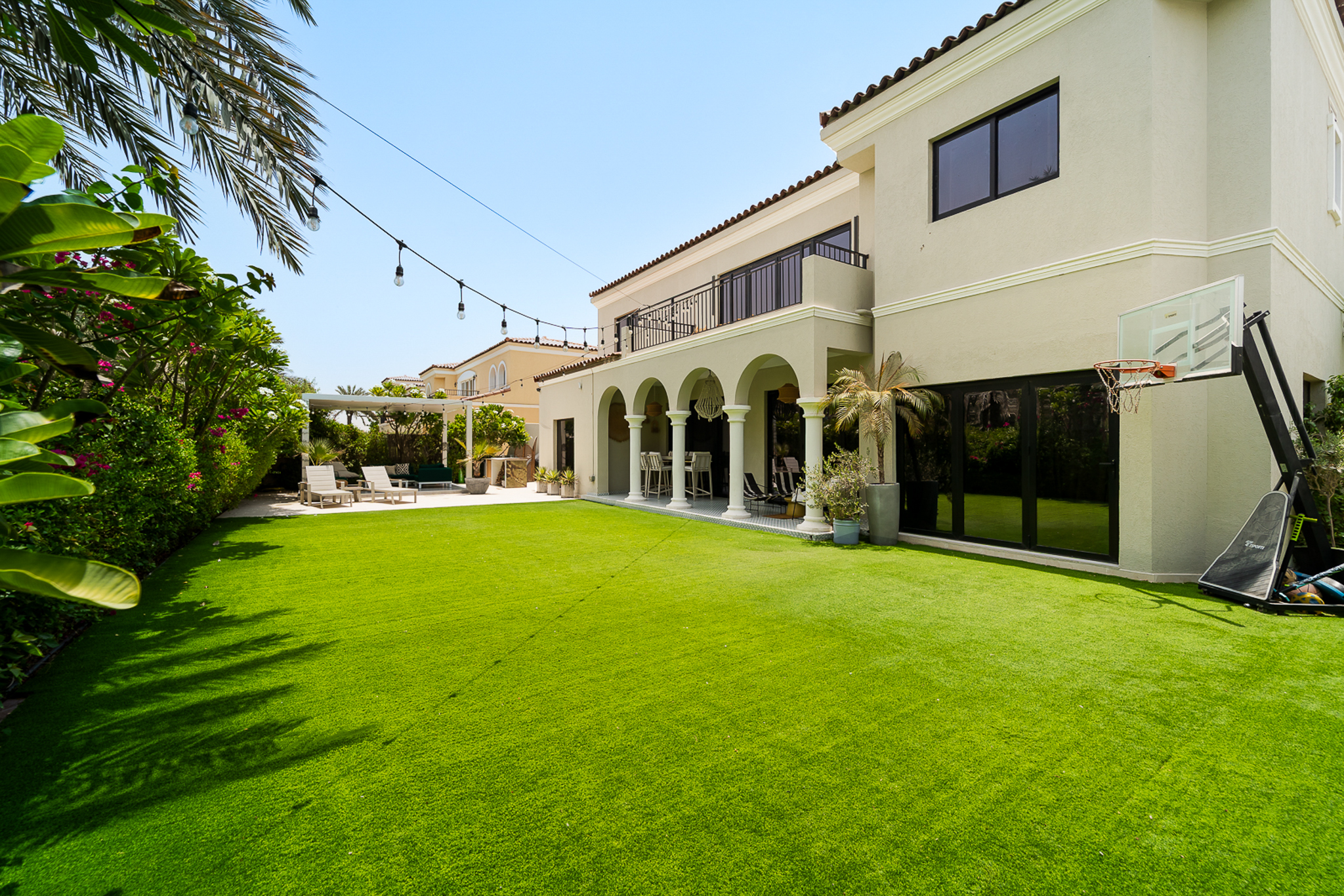 Fully Upgraded Family Villa | Nice Location