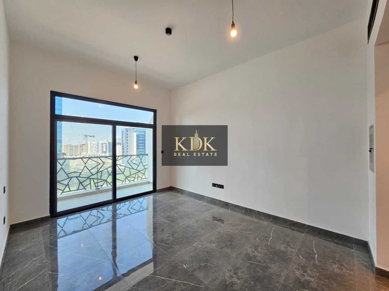 Spacious Studio | Pool View | Brand New