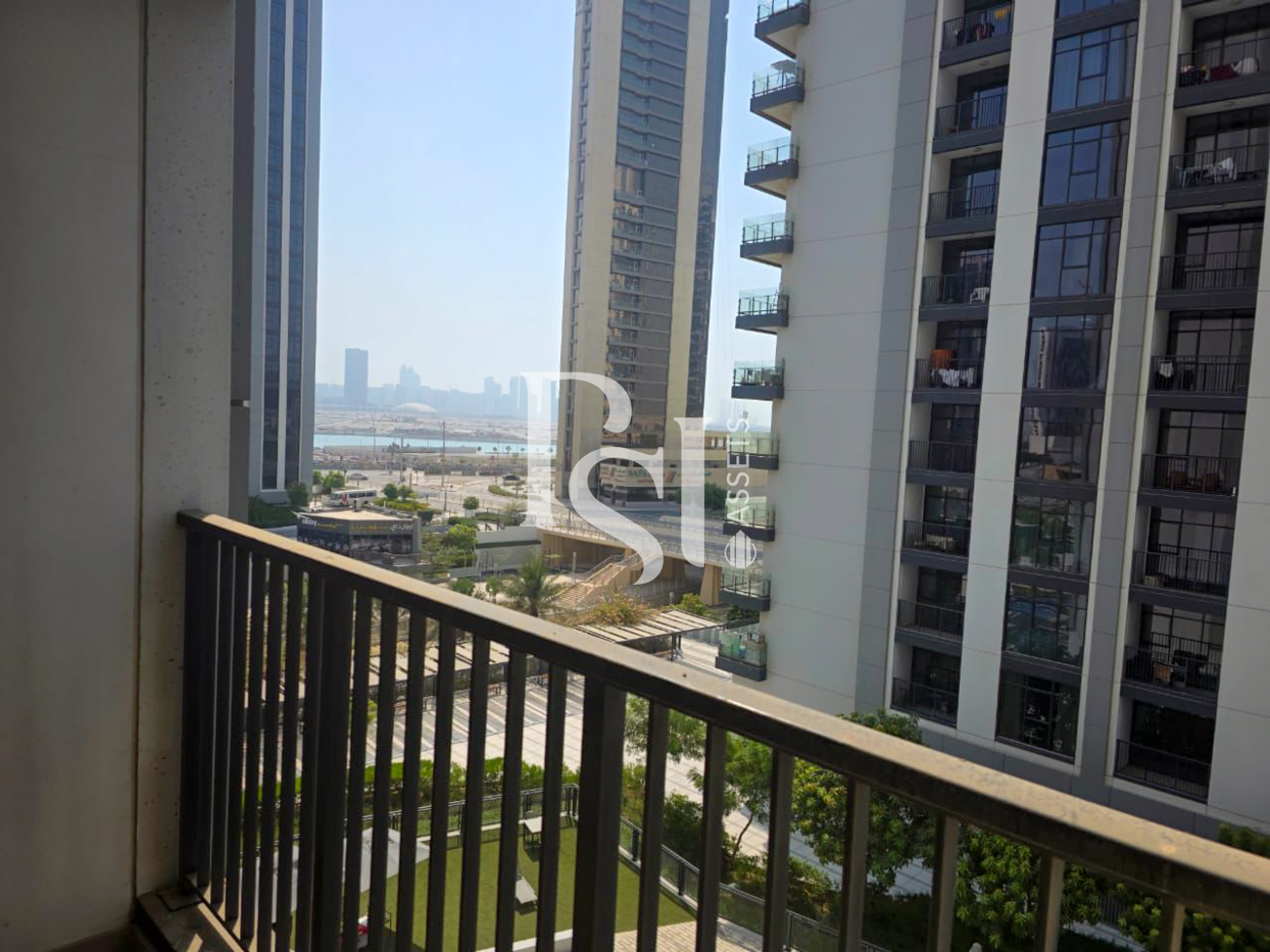 Balcony | Ready to Move | Prime Location