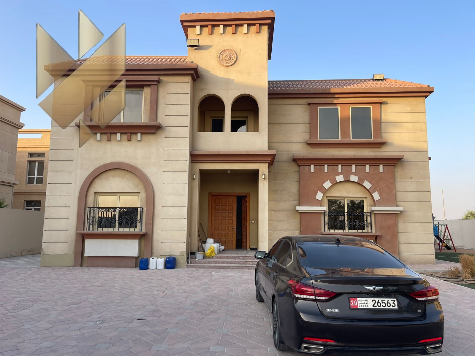Elegant and Modern Architectural Design – Premium Details – Kids Area – Two Large Majlis – Parking for More Than 3 Cars