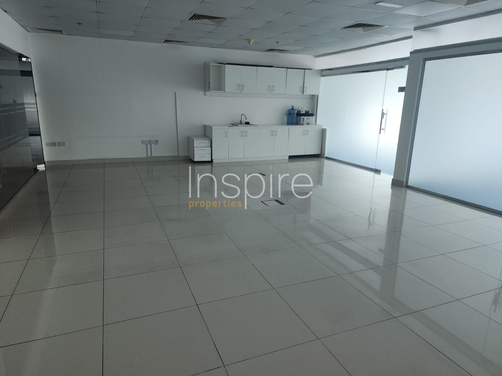 Investment Opportunity | Spacious & Vacant | Business Hub Location