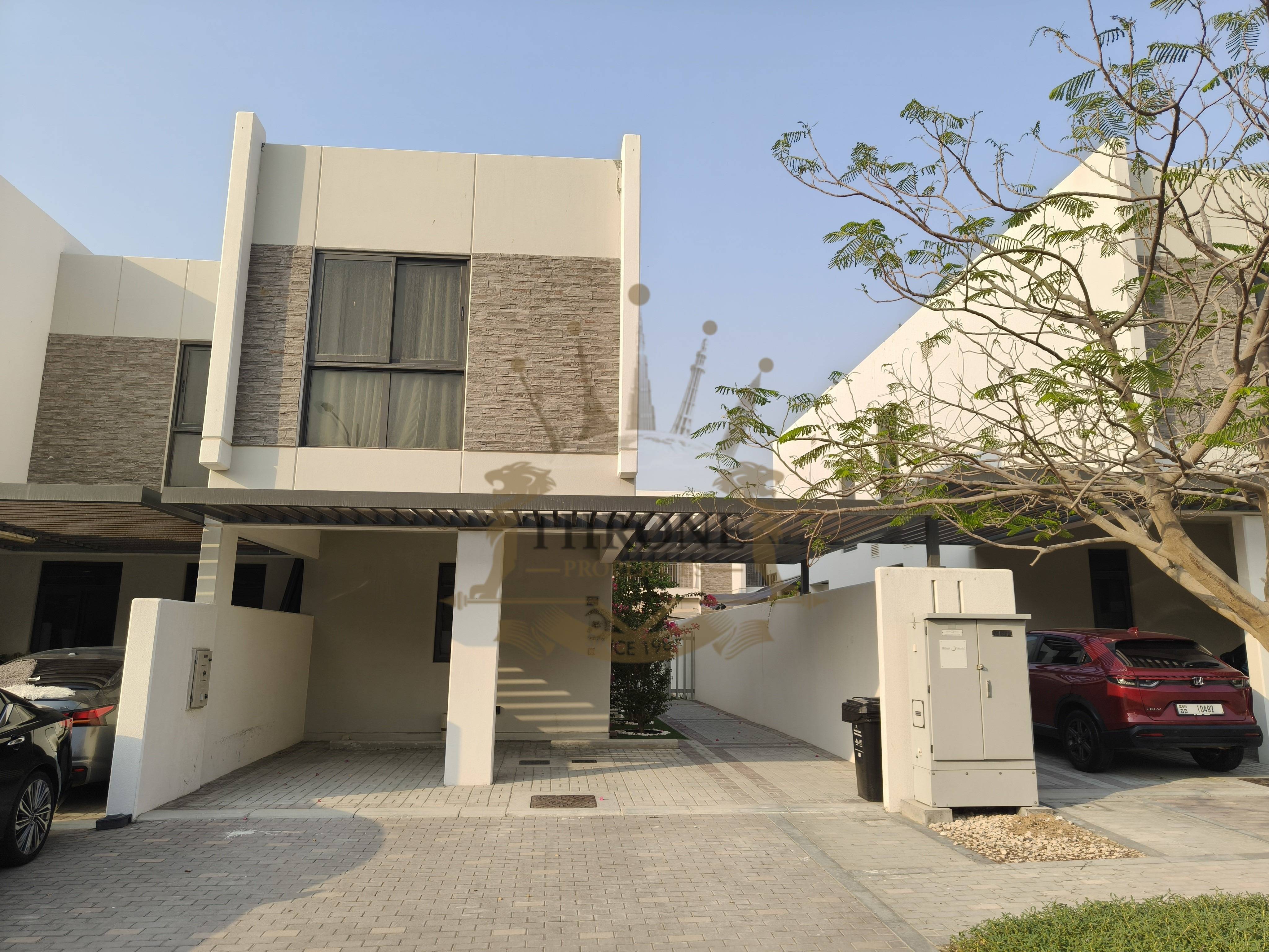 R2EM - SIngle Row - Vacant - Unfurnished