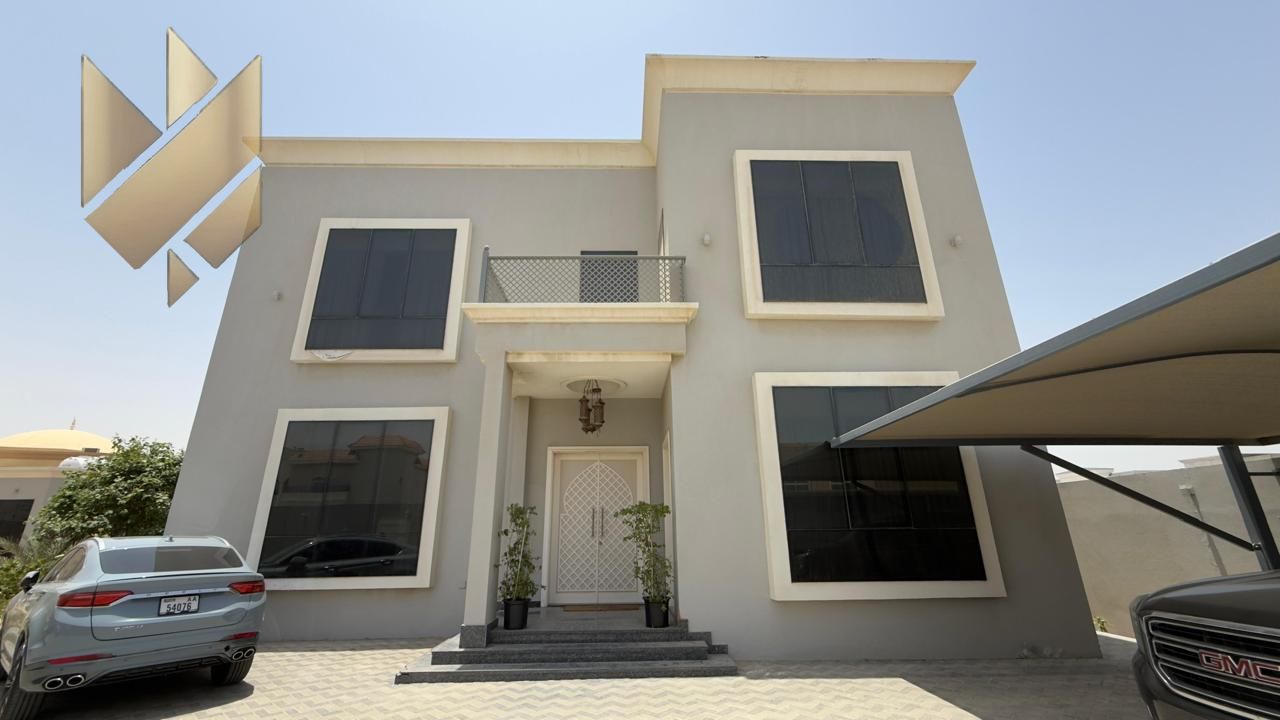 Elegant and Modern Architectural Design – Distinctive and Stylish Details – Large Garden – 2 Spacious Majlis – Parking for More Than 3 Cars