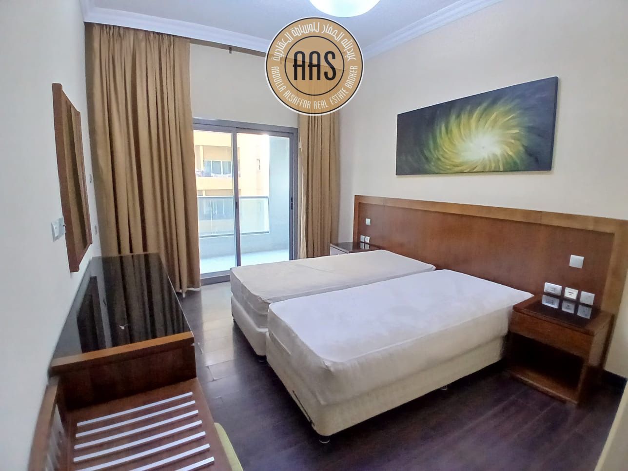 A Fully Furnished Larg And spacious Apartment For family And only 4 bachelor people 2 Bhk Hot offer Chiller free building: