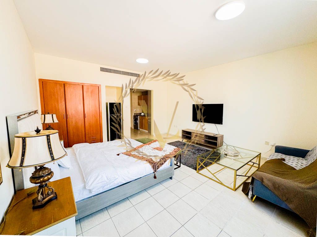 Spacious Studio in International City Persia Cluster - 10 minutes to Airport