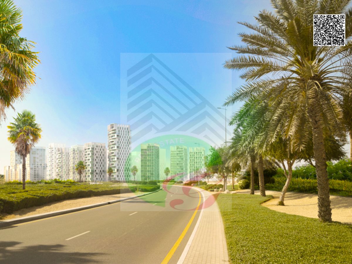 Versatile Mixed-Use Plot with Scenic Park Outlooks