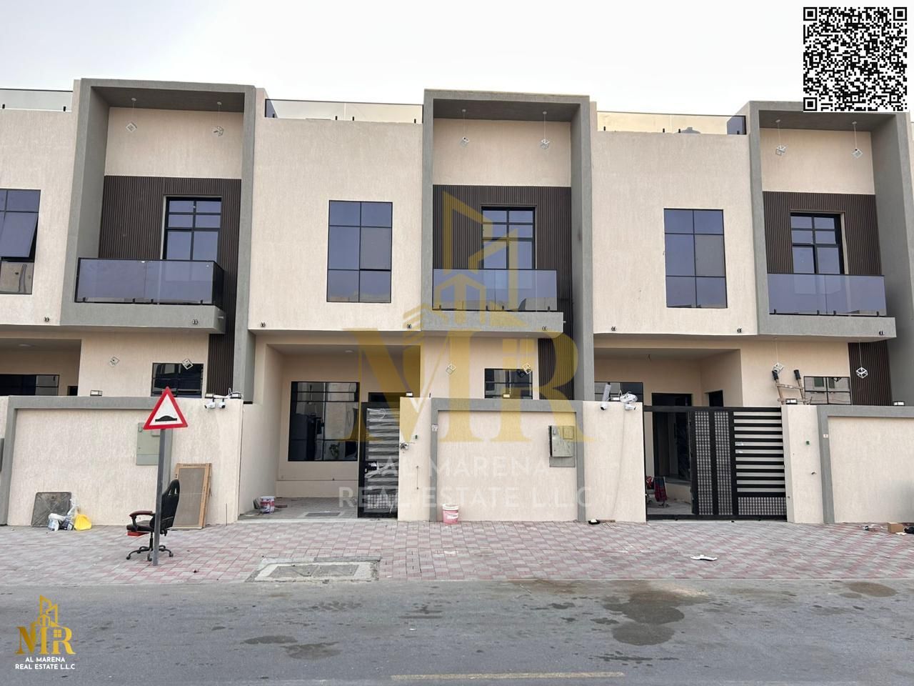 Villa in Al Zahya, 2 floors + roof, 3 master bedrooms, amazing price, close to all amenities. Rare opportunity for living or investment.
