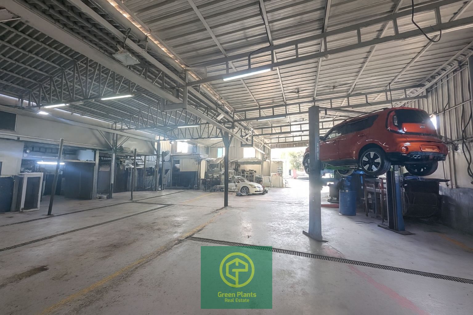Al Qusais Ind. Area 6,000 sq. Ft warehouse with built-in office