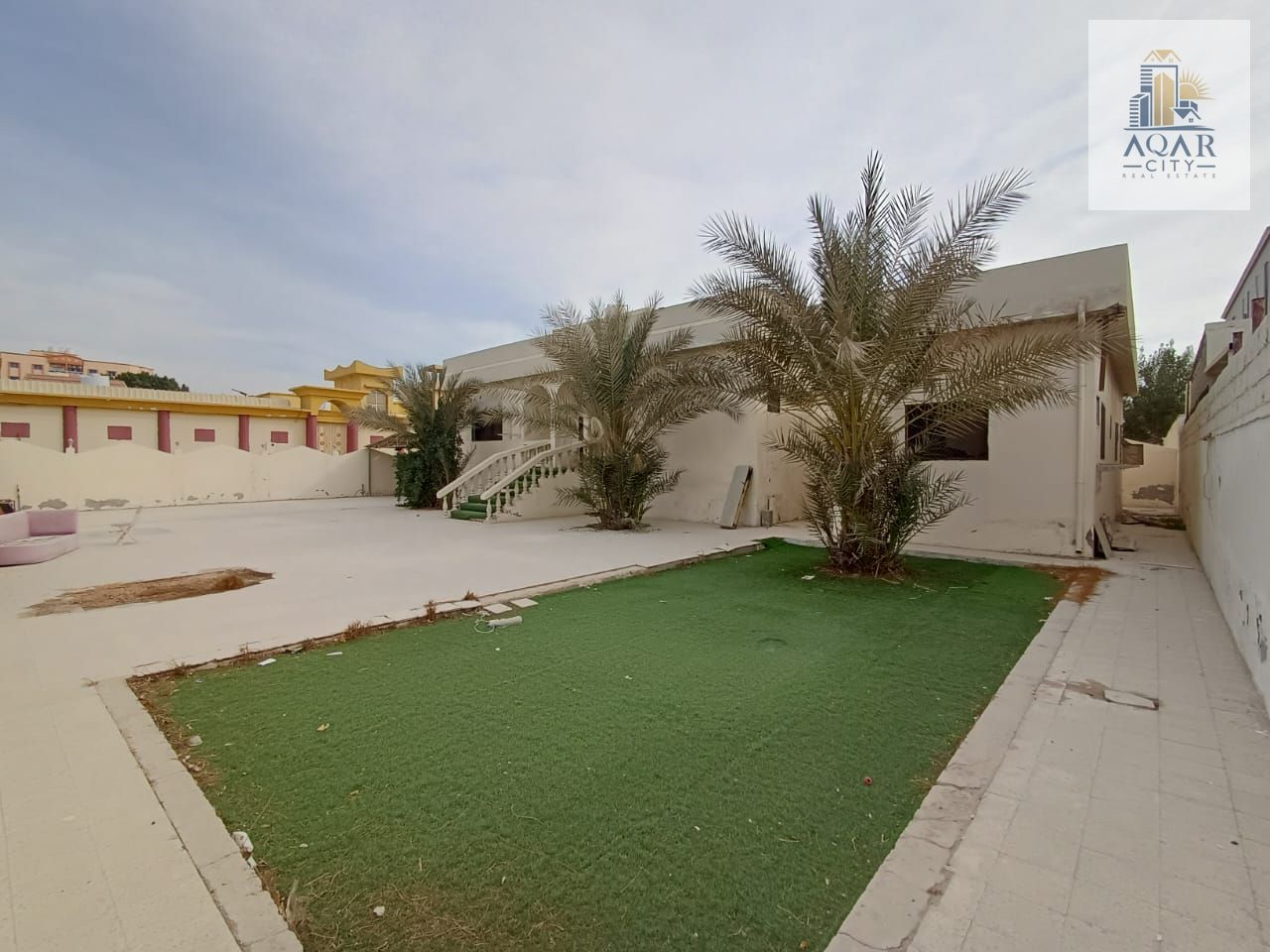 Elegant Single-Floor Villa with Annex and Large Yard – Negotiable Price