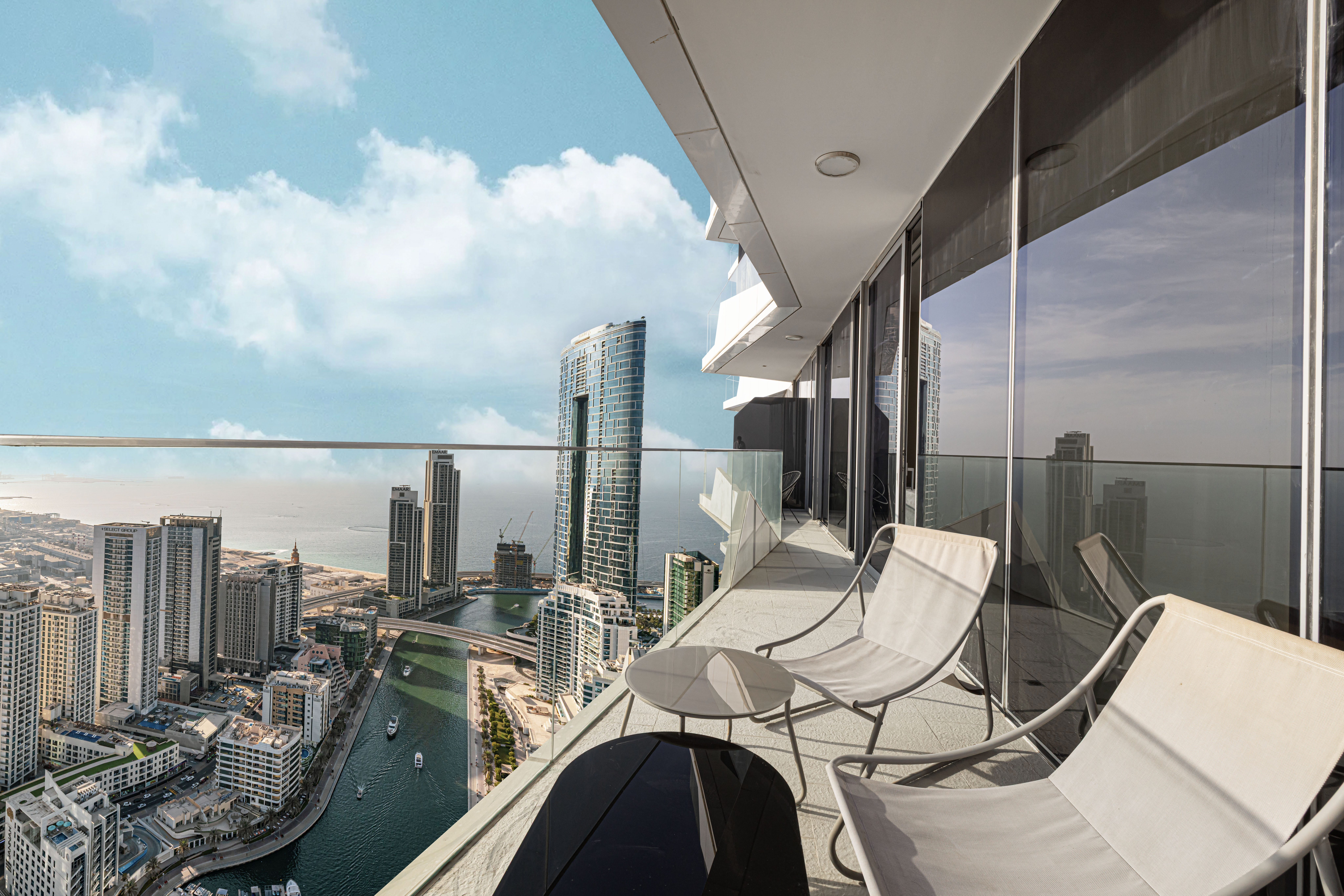 MONTHLY RENTAL | 43RD FLOOR | 2 BDR