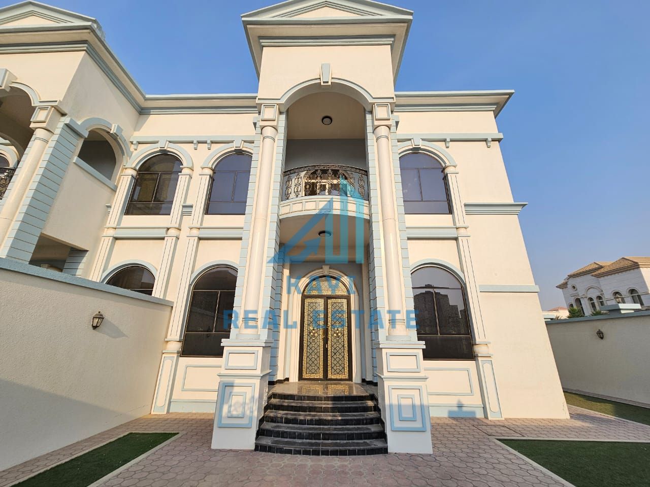 Stylish & Modern 5-Bedroom Villa | Designed for Luxury Living