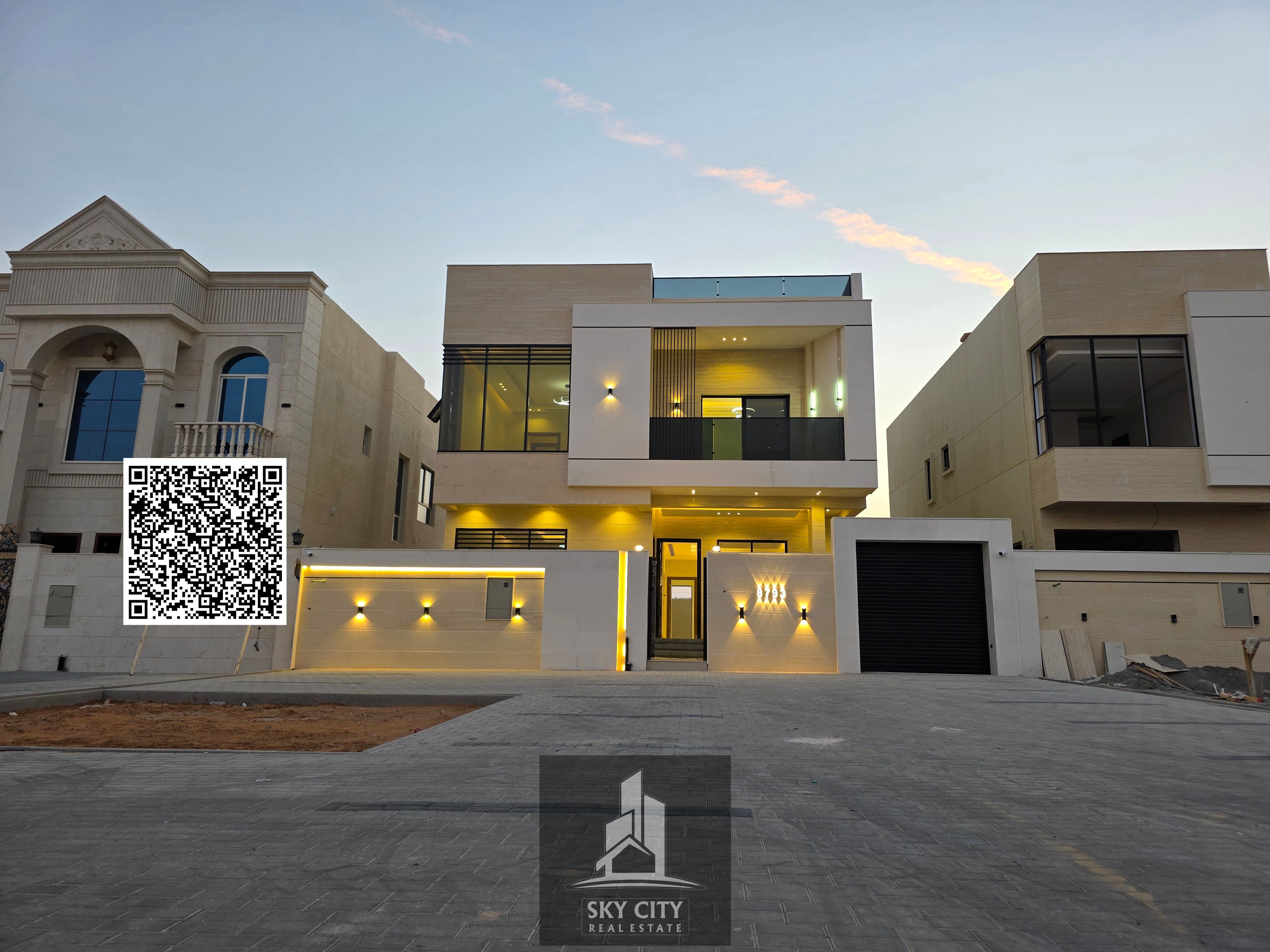 A great deal on a ready-to-move-in villa on the main street, super deluxe finishing, prime location opposite a park, close to services.