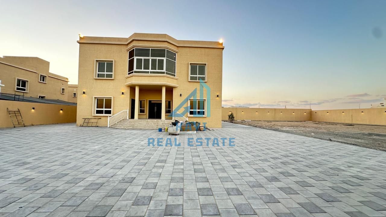 Exclusive 5BHK Villa with Massive Outdoor Space in Suyoh – AED 230,000