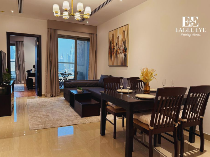 1BR Downtown Dubai - Burj Khalifa View - Near Dubai Mall - Weekly Stay - Eagle Eye Holiday Homes