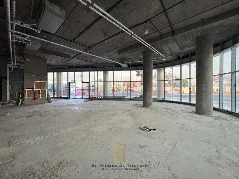 COMMERCIAL SPACE/ BUSY AREA / DOWNTOWN/NEW TOWER