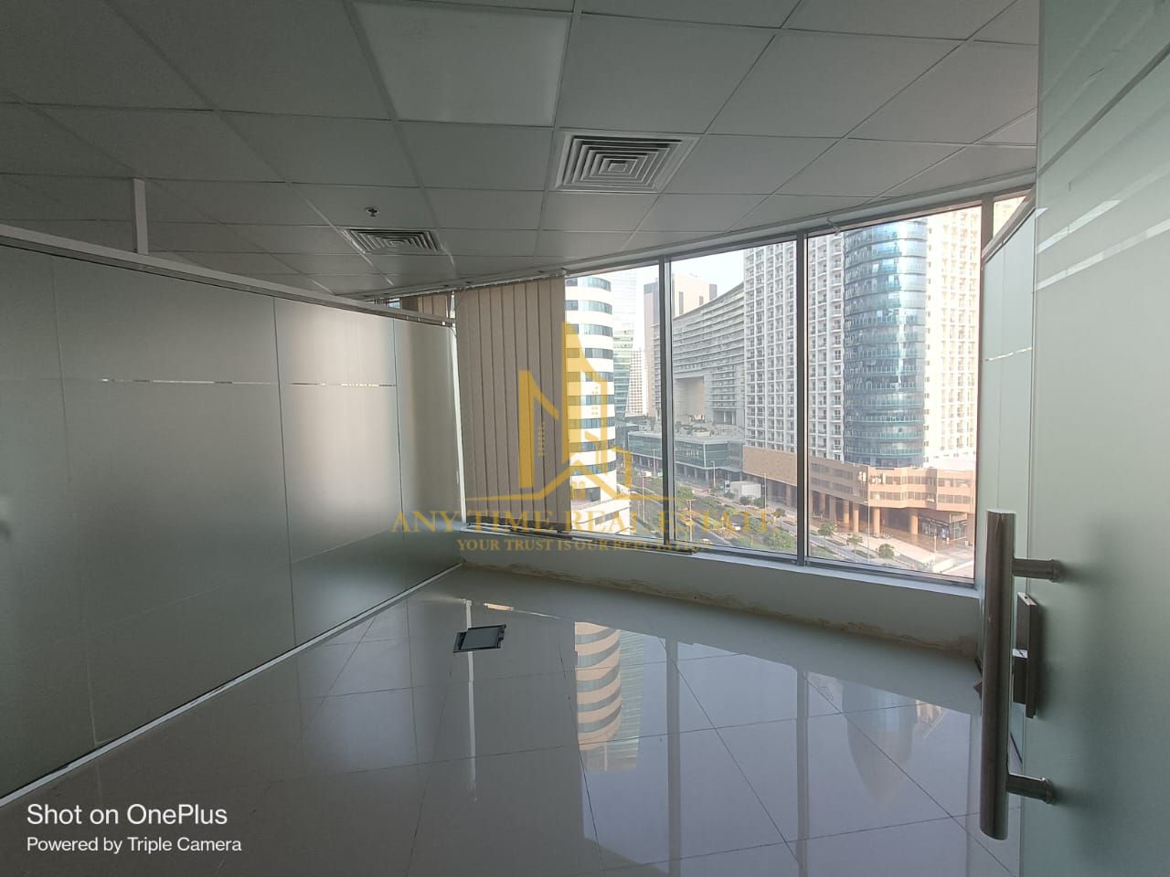 Spacious Layout | Fitted Office | Canal View