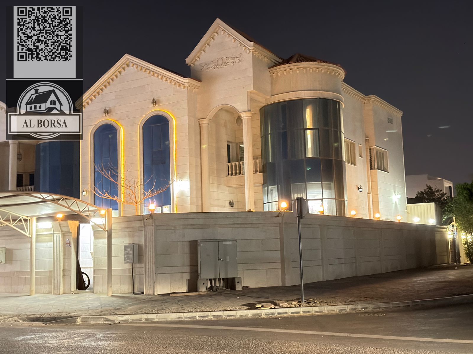 Villa for rent in Al Muwaihat, on a main street, near a corner mosque. 5 rooms, majlis, 2 halls.